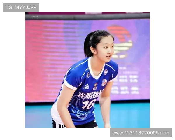 中国新星横空出世连克名将震惊网坛豪取巡回赛首冠