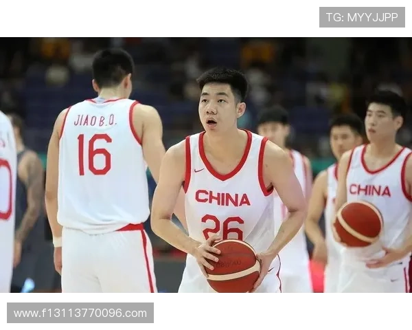 中国男篮力克强敌逆袭晋级世界杯八强展现辉煌团队实力