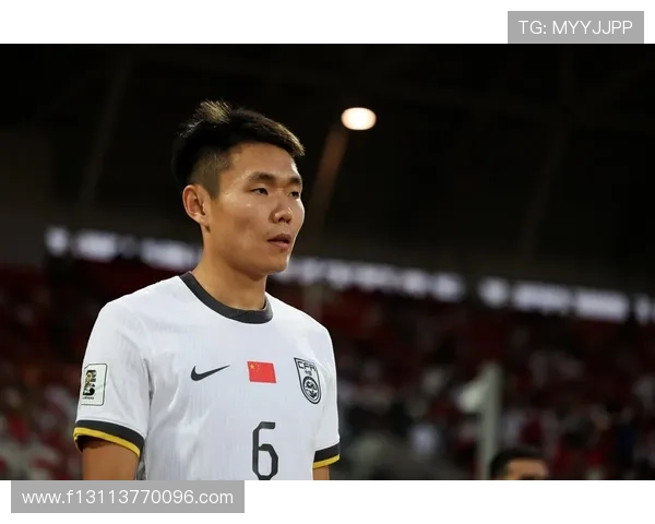 国足逆转取胜激发全国热情年轻球员展现出顽强拼搏精神 国足逆转取胜激发全国热情年轻球员展现出顽强拼搏精神