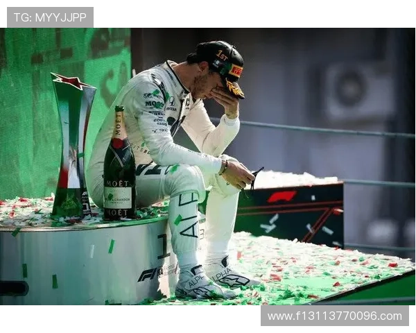 F1赛事激战再升级 各大车队角逐冠军宝座 引爆全球车迷热情 F1赛事激战再升级 各大车队角逐冠军宝座 引爆全球车迷热情