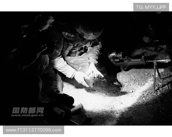 劲旅鏖战联赛巅峰对决再起波澜球队转会动态引发热议备受球迷关注 劲旅鏖战联赛巅峰对决再起波澜球队转会动态引发热议备受球迷关注