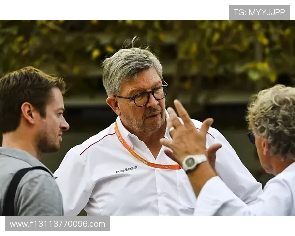 围绕新赛季规则与车队博弈 F1围场迎来关键转折点动态解析前瞻