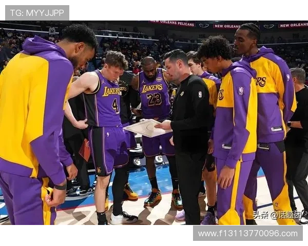 湖人关键战逆转取胜詹姆斯末节爆发带队冲击季后赛席位形势明朗化
